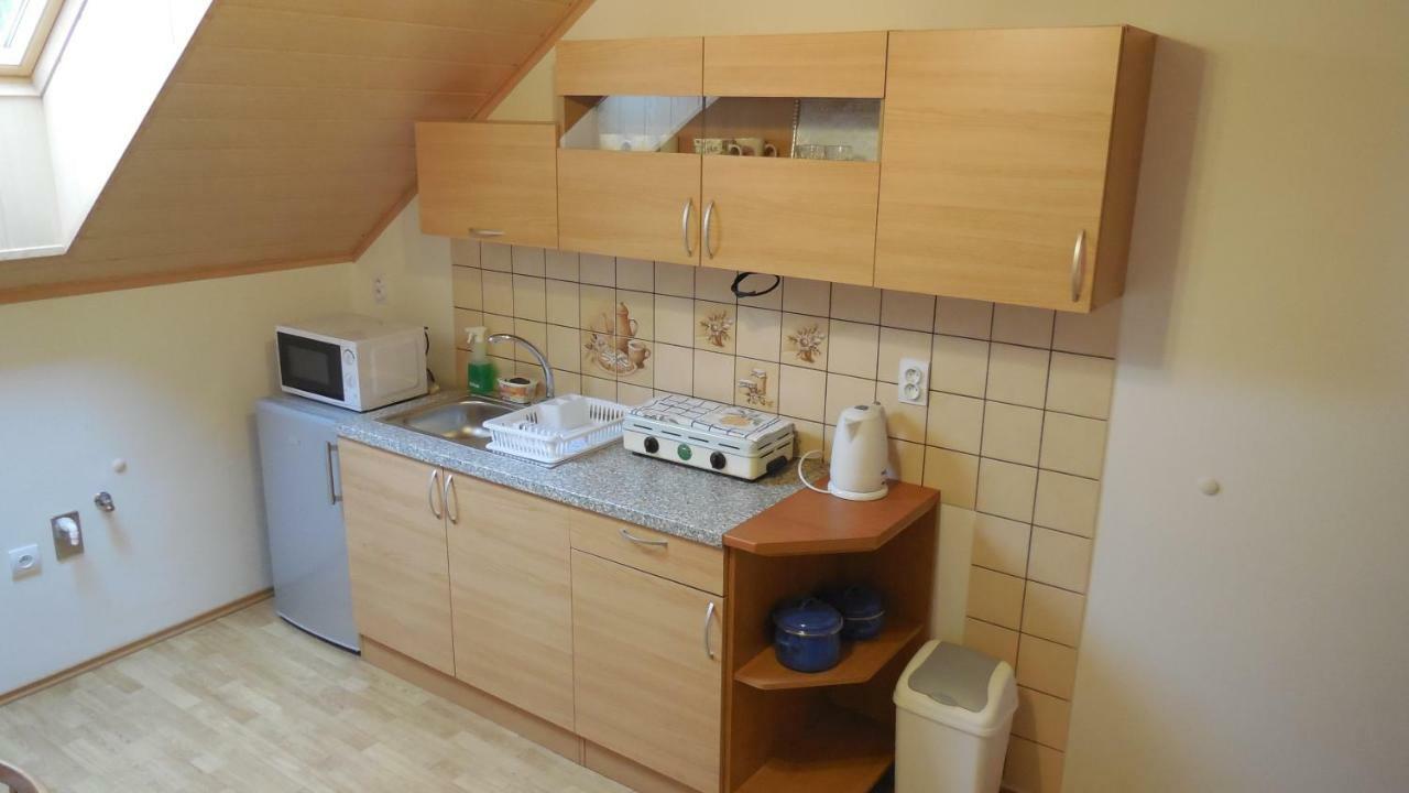 Privat Pod Kostolom - Ubytovanie Valcsa Kültér fotó